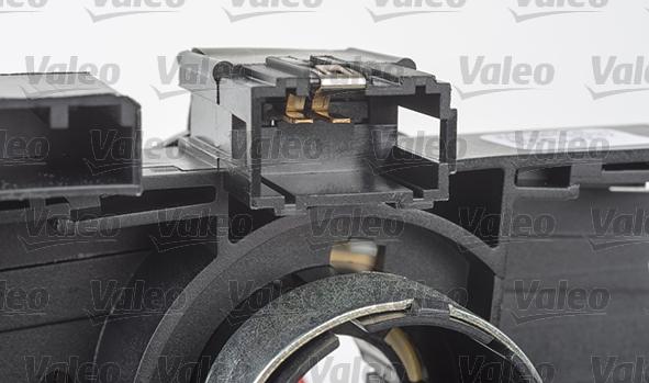 Valeo 251643 - DIREKSIYON ALT GOVDESI  RENAULT   MEGANE I 99-03 parcadolu.com